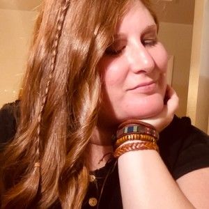 Meet your Posher, Carissa